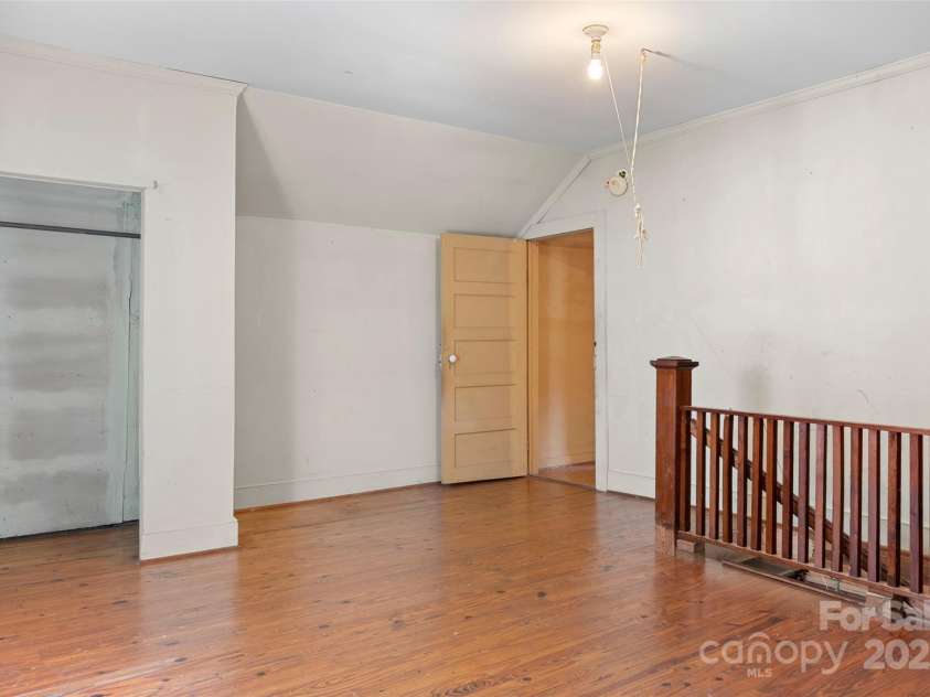 4601 Mooresville Road, Kannapolis, NC 28081.  MLS# CAR4303506, YatesRealty ID 212. 