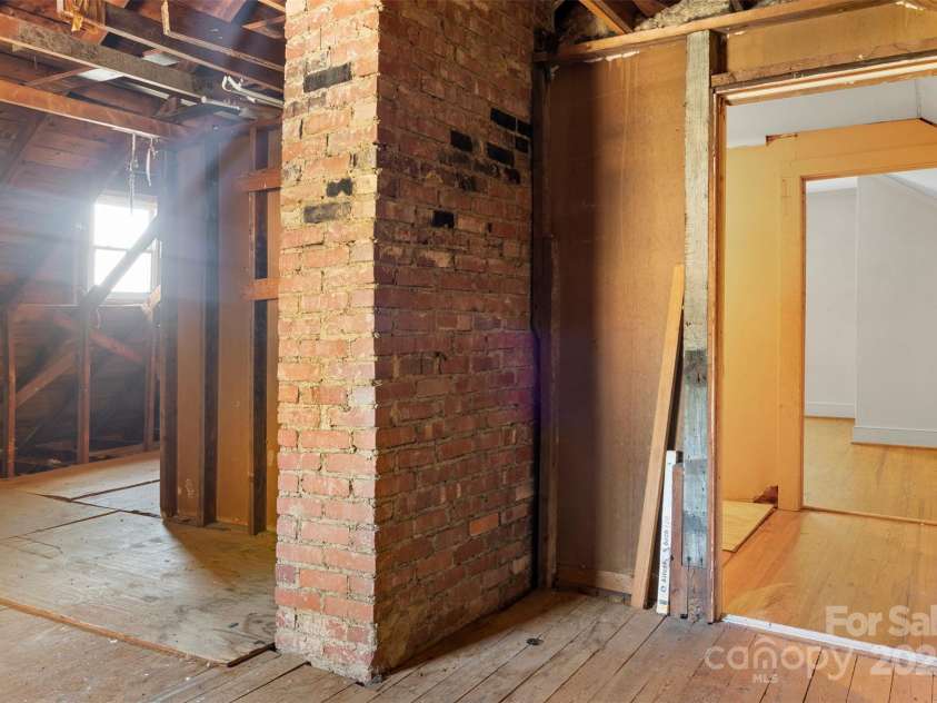 4601 Mooresville Road, Kannapolis, NC 28081.  MLS# CAR4303506, YatesRealty ID 212. 