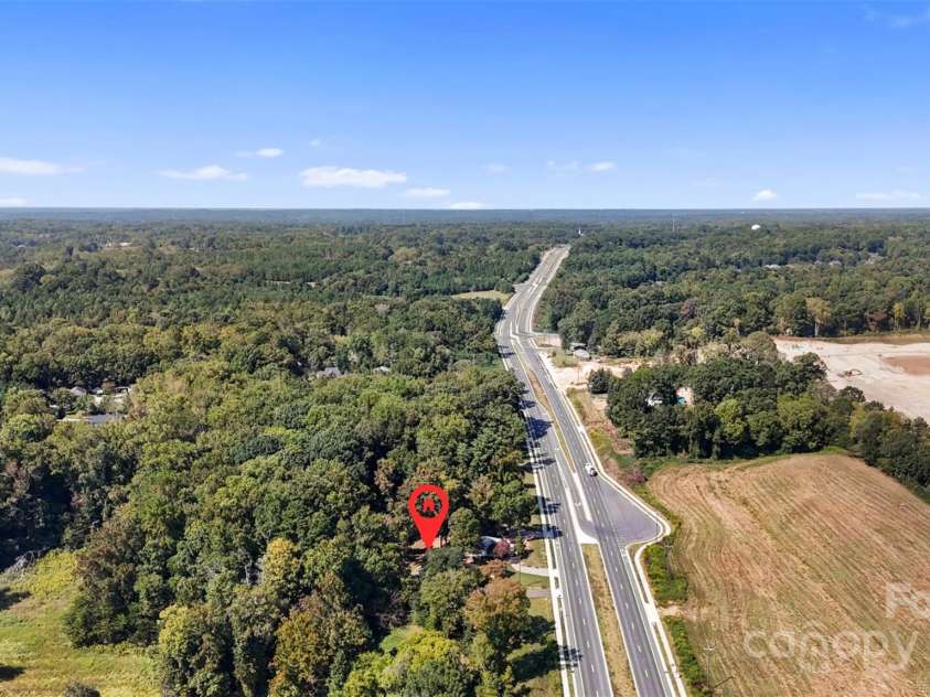 4601 Mooresville Road, Kannapolis, NC 28081.  MLS# CAR4303506, YatesRealty ID 212. 