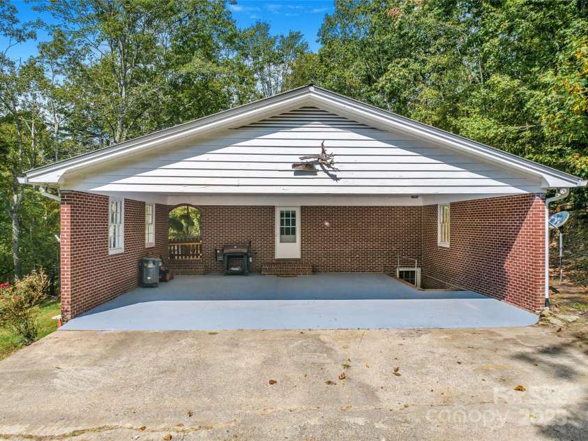 679 Solomon Jones Road, Cedar Mountain, NC 28718.  MLS# CAR4309344, YatesRealty ID 212. 