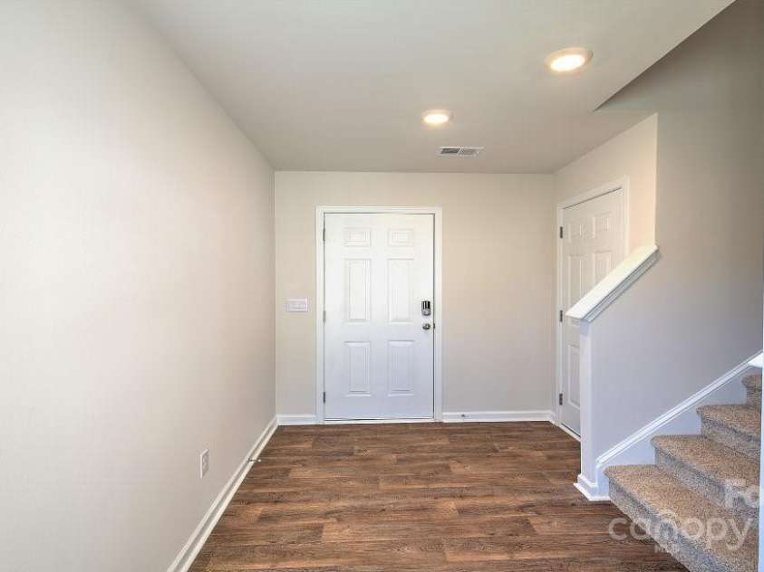 12128 Lady Bell Drive, Charlotte, NC 28278.  MLS# CAR4234266, YatesRealty ID 2120. PHOTOS ARE REPRESENTATIVE.