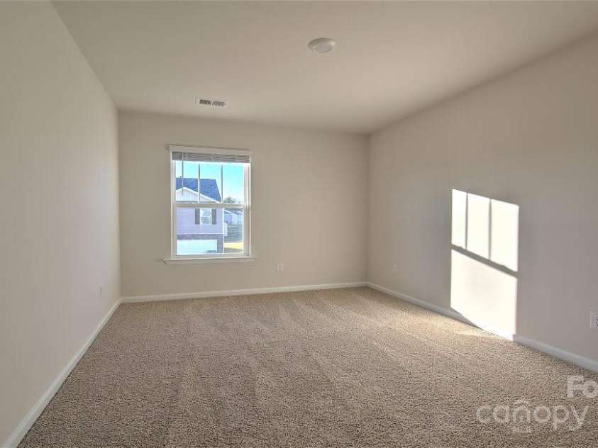 12128 Lady Bell Drive, Charlotte, NC 28278.  MLS# CAR4234266, YatesRealty ID 2120. PHOTOS ARE REPRESENTATIVE.