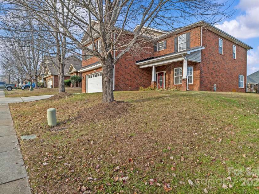 2532 Glyncastle Way, Gastonia, NC 28056.  MLS# CAR4317159, YatesRealty ID 2120. 