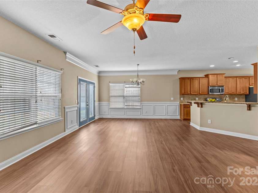 2532 Glyncastle Way, Gastonia, NC 28056.  MLS# CAR4317159, YatesRealty ID 2120. 
