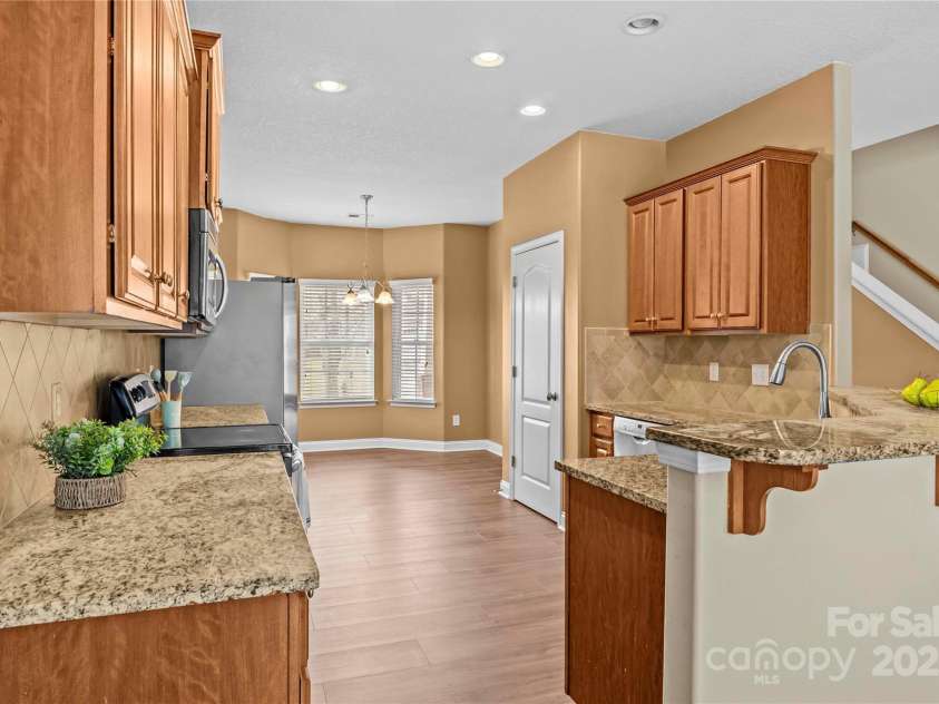 2532 Glyncastle Way, Gastonia, NC 28056.  MLS# CAR4317159, YatesRealty ID 2120. 