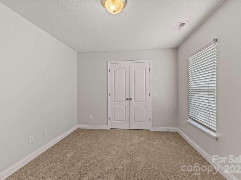 2532 Glyncastle Way, Gastonia, NC 28056.  MLS# CAR4317159, YatesRealty ID 2120. 