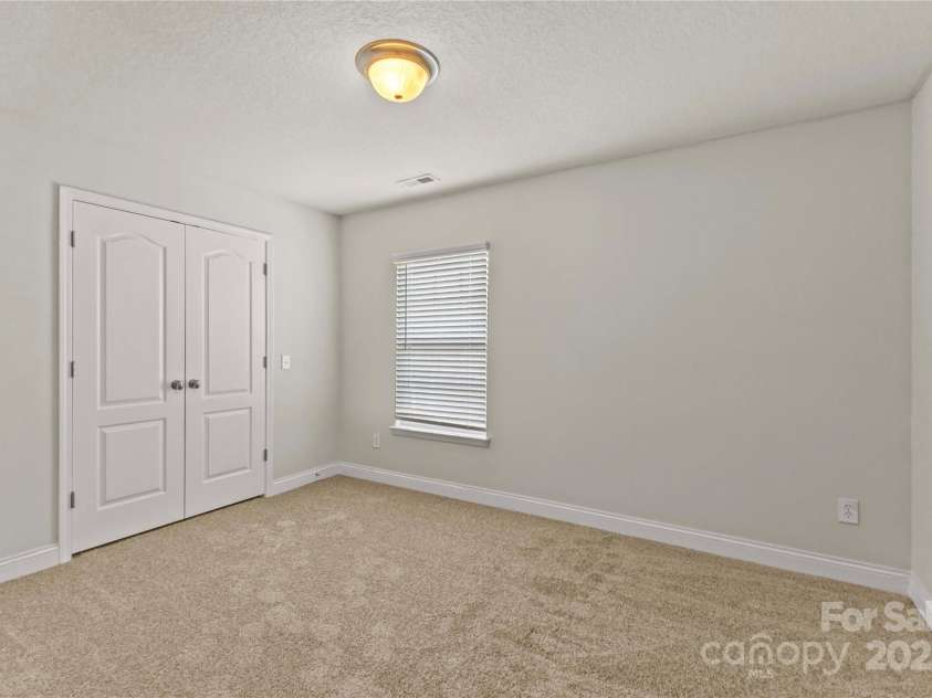 2532 Glyncastle Way, Gastonia, NC 28056.  MLS# CAR4317159, YatesRealty ID 2120. 