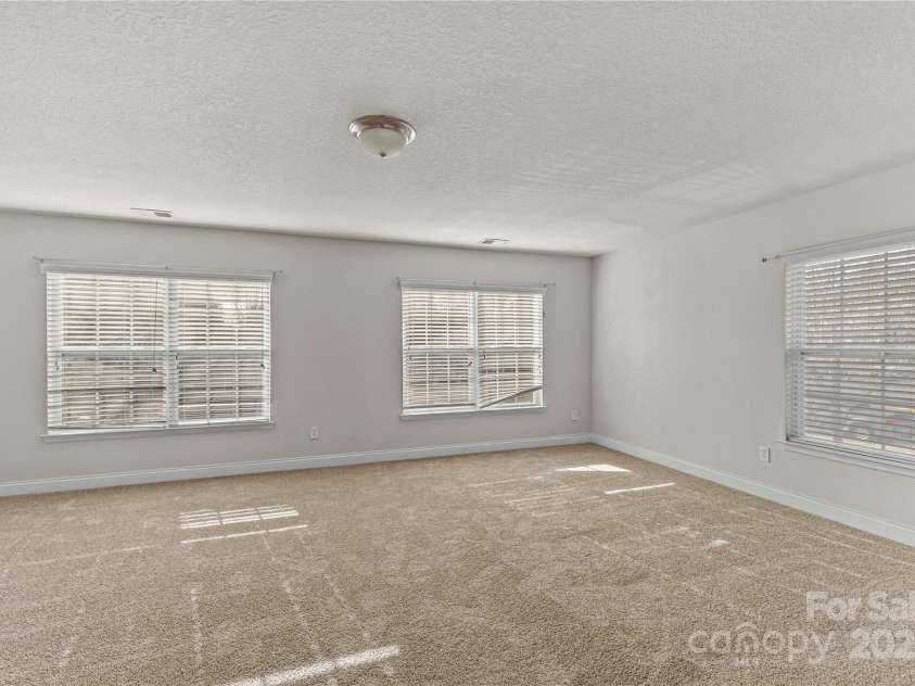 2532 Glyncastle Way, Gastonia, NC 28056.  MLS# CAR4317159, YatesRealty ID 2120. 