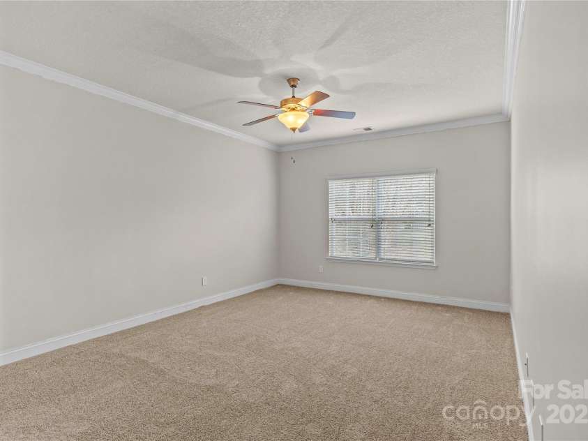 2532 Glyncastle Way, Gastonia, NC 28056.  MLS# CAR4317159, YatesRealty ID 2120. 