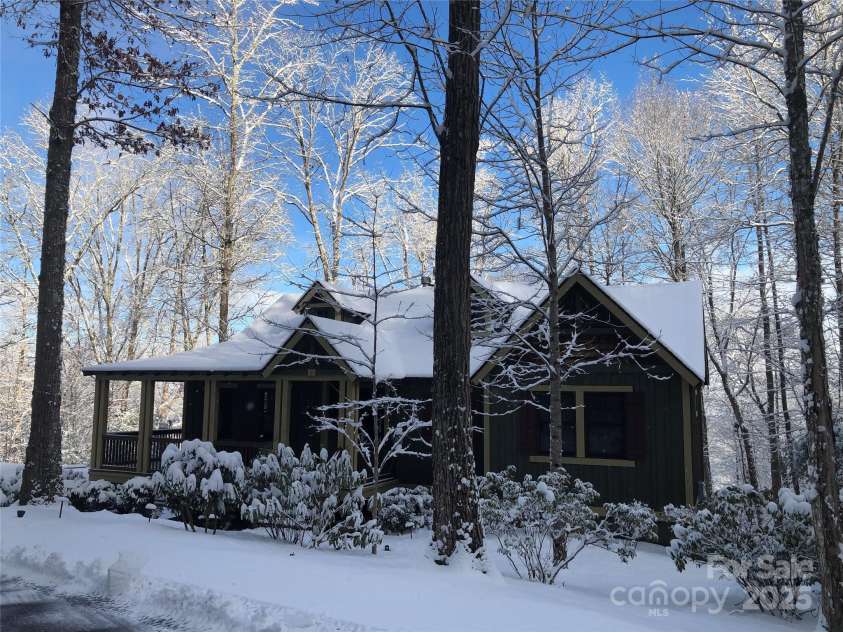 325 Hedgewood Drive, Tuckasegee, NC 28783.  MLS# CAR4316135, YatesRealty ID 2120. 