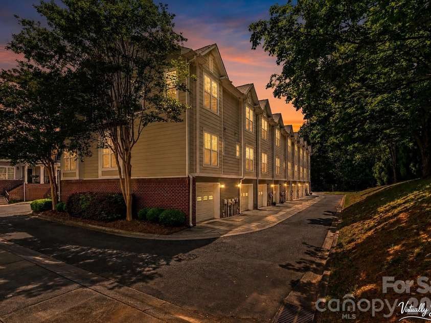 500 Village Park Drive, Belmont, NC 28012.  MLS# CAR4378749, YatesRealty ID 21200. 