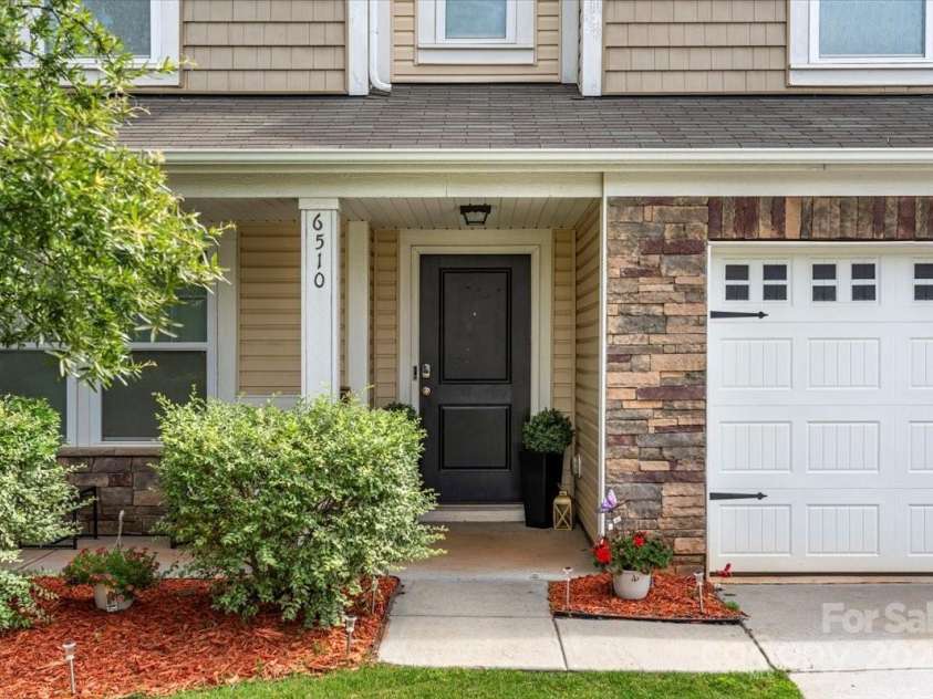 6510 Nathan Drive, Charlotte, NC 28269.  MLS# CAR4266481, YatesRealty ID 21200. 