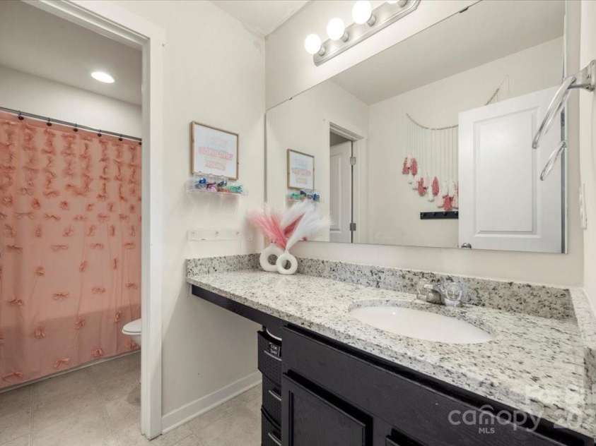 6510 Nathan Drive, Charlotte, NC 28269.  MLS# CAR4266481, YatesRealty ID 21200. 