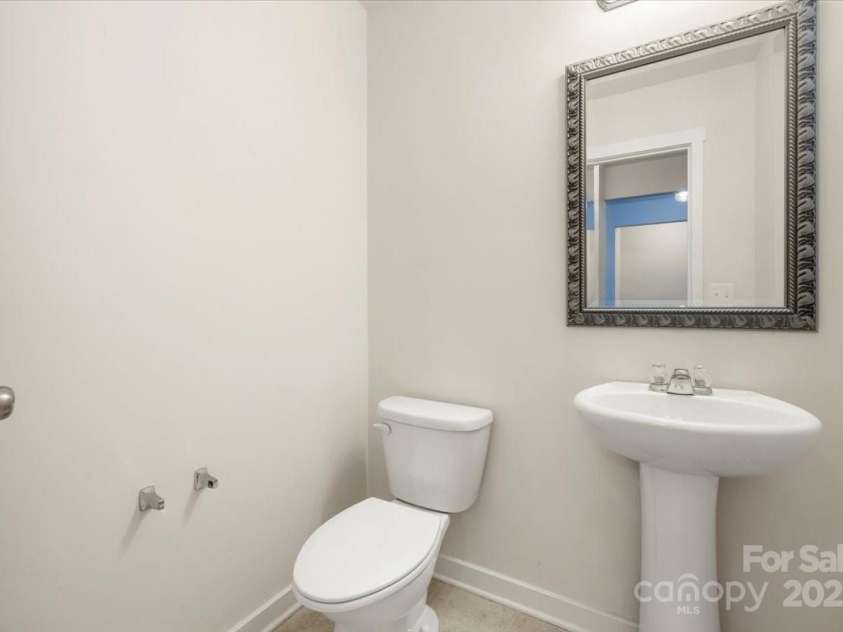 6510 Nathan Drive, Charlotte, NC 28269.  MLS# CAR4266481, YatesRealty ID 21200. 