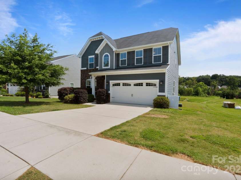 207 Welcombe Street, Mooresville, NC 28115.  MLS# CAR4267095, YatesRealty ID 21201. 