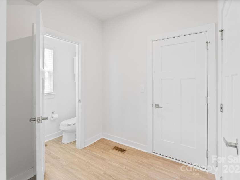 207 Welcombe Street, Mooresville, NC 28115.  MLS# CAR4267095, YatesRealty ID 21201. 