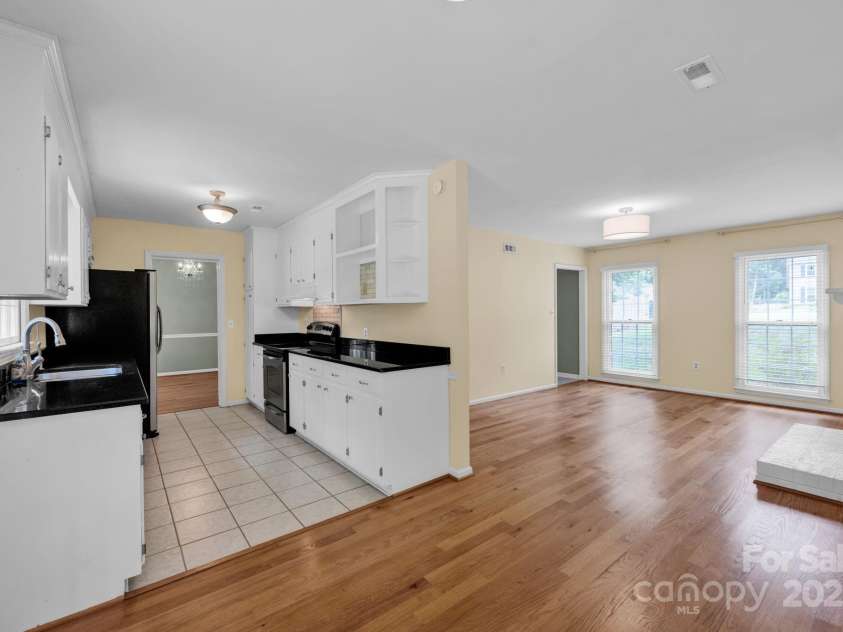 1006 Covewood Court, Charlotte, NC 28270.  MLS# CAR4267955, YatesRealty ID 21202. 