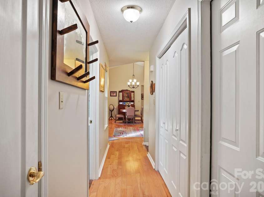 75 Stonebridge Drive, Asheville, NC 28805.  MLS# CAR4372615, YatesRealty ID 21202. 