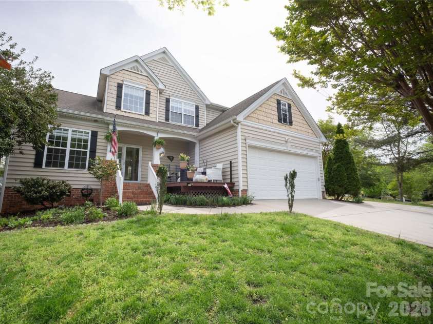 12058 Pelican Court, Tega Cay, SC 29708.  MLS# CAR4361203, YatesRealty ID 21204. 