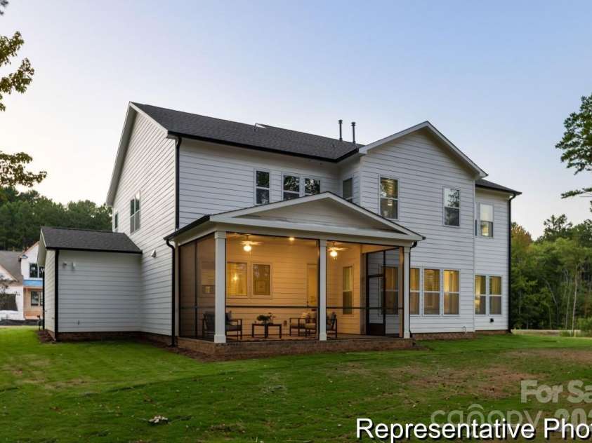 155 Bear Branch Drive, Statesville, NC 28677.  MLS# CAR4369380, YatesRealty ID 21205. 