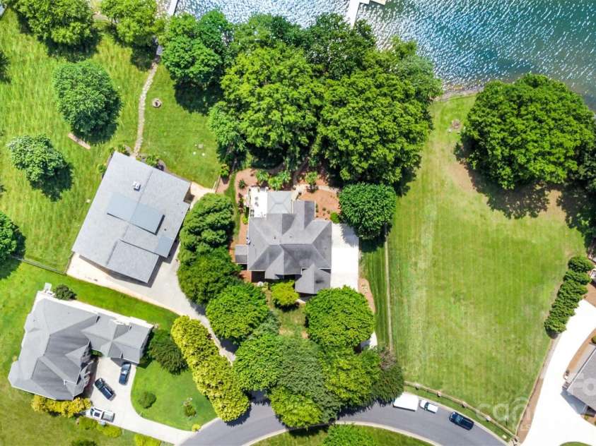 174 Hickory Hill Road, Mooresville, NC 28117.  MLS# CAR4271846, YatesRealty ID 21205. 