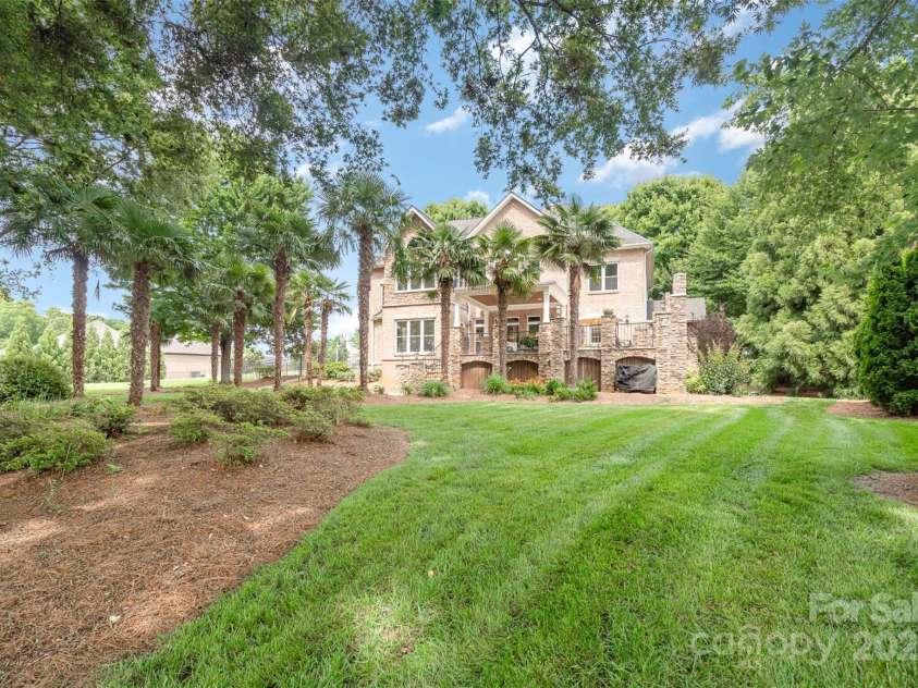 174 Hickory Hill Road, Mooresville, NC 28117.  MLS# CAR4271846, YatesRealty ID 21205. 