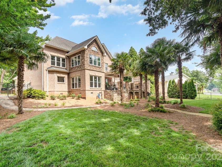 174 Hickory Hill Road, Mooresville, NC 28117.  MLS# CAR4271846, YatesRealty ID 21205. 