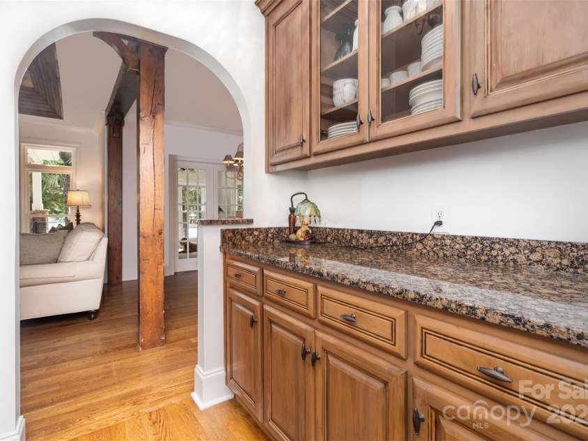 174 Hickory Hill Road, Mooresville, NC 28117.  MLS# CAR4271846, YatesRealty ID 21205. 