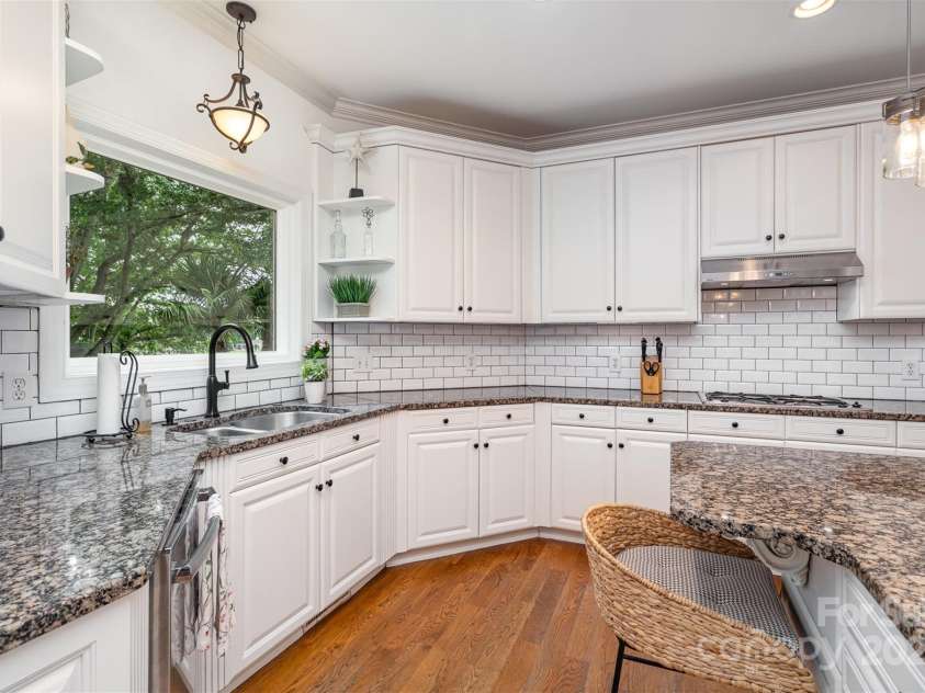 174 Hickory Hill Road, Mooresville, NC 28117.  MLS# CAR4271846, YatesRealty ID 21205. 