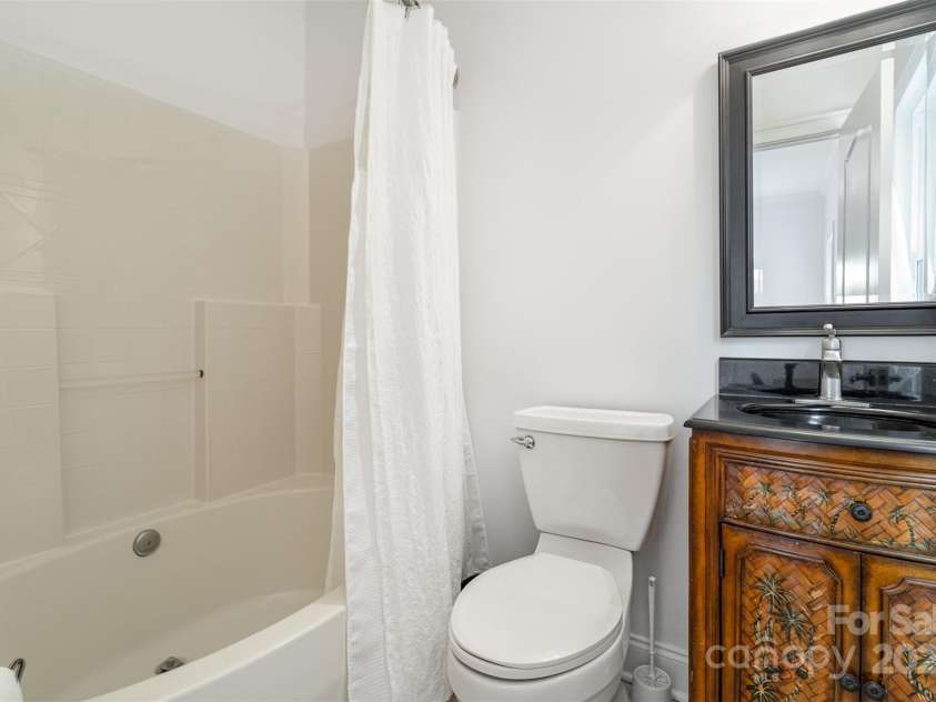 174 Hickory Hill Road, Mooresville, NC 28117.  MLS# CAR4271846, YatesRealty ID 21205. 