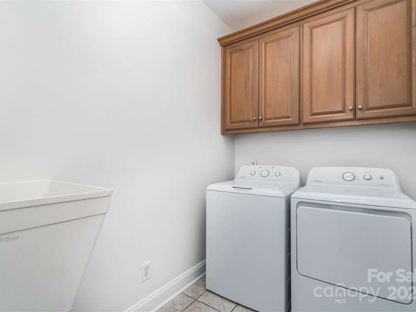 174 Hickory Hill Road, Mooresville, NC 28117.  MLS# CAR4271846, YatesRealty ID 21205. 