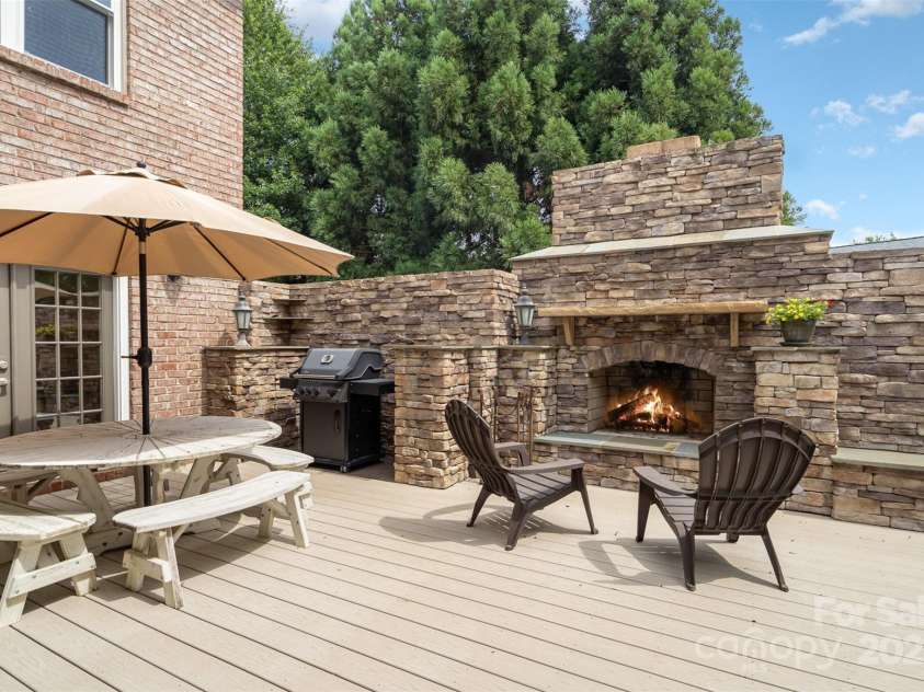 174 Hickory Hill Road, Mooresville, NC 28117.  MLS# CAR4271846, YatesRealty ID 21205. 