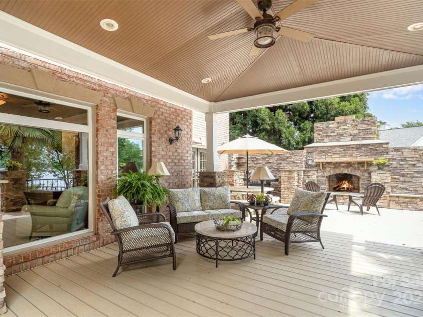 174 Hickory Hill Road, Mooresville, NC 28117.  MLS# CAR4271846, YatesRealty ID 21205. 