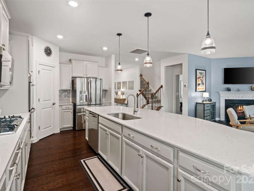 17733 Burnt Hickory Drive, Charlotte, NC 28278.  MLS# CAR4273048, YatesRealty ID 21206. 