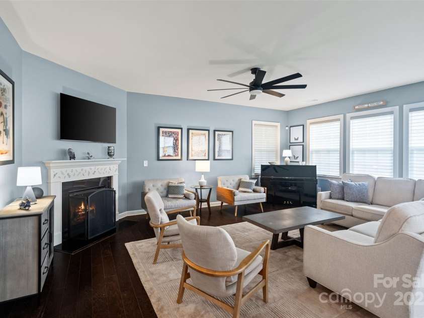 17733 Burnt Hickory Drive, Charlotte, NC 28278.  MLS# CAR4273048, YatesRealty ID 21206. 
