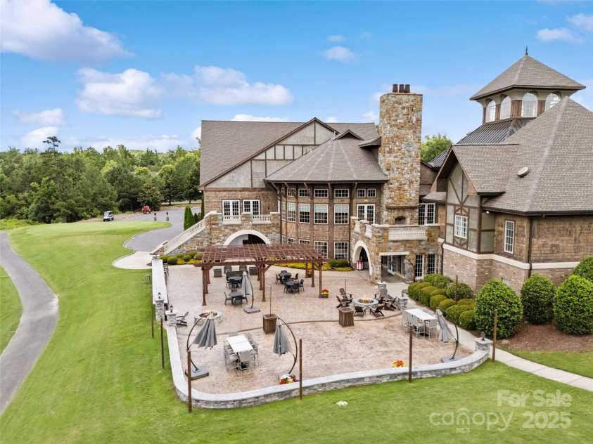 17733 Burnt Hickory Drive, Charlotte, NC 28278.  MLS# CAR4273048, YatesRealty ID 21206. 
