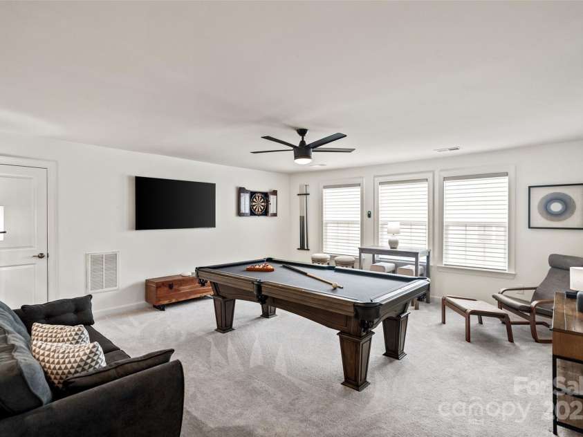 17733 Burnt Hickory Drive, Charlotte, NC 28278.  MLS# CAR4273048, YatesRealty ID 21206. Upstairs loft