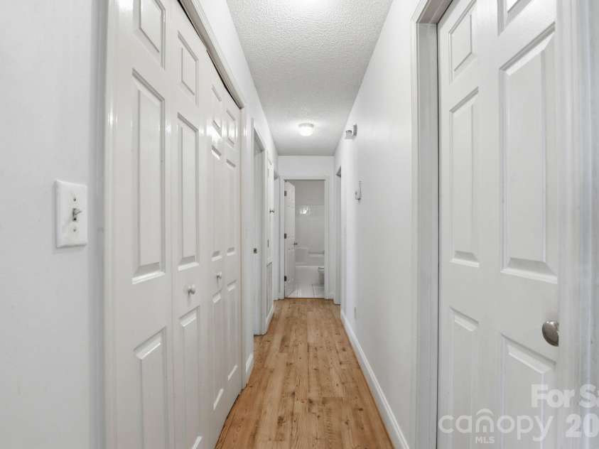 716 King Street, Waxhaw, NC 28173.  MLS# CAR4362486, YatesRealty ID 21206. 