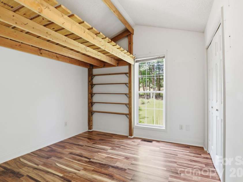 716 King Street, Waxhaw, NC 28173.  MLS# CAR4362486, YatesRealty ID 21206. 