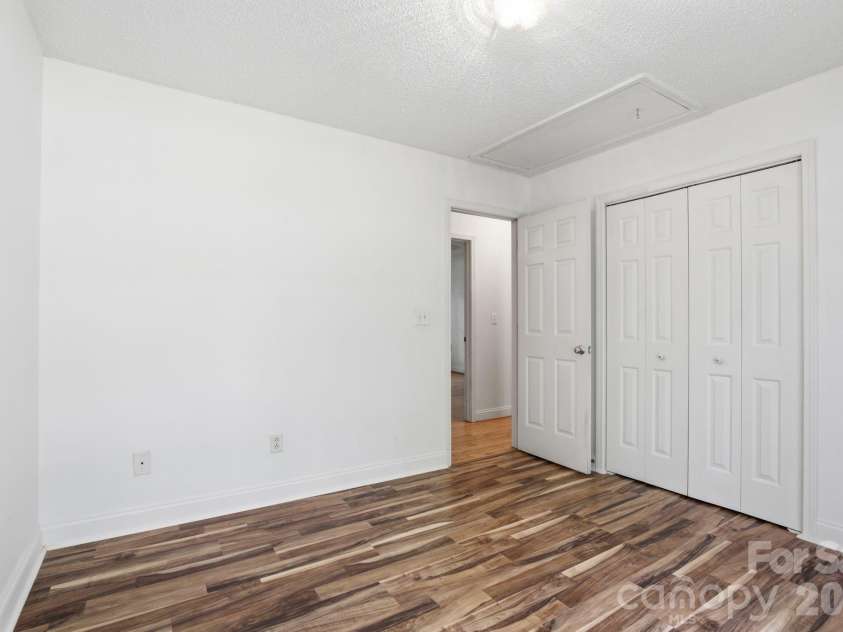 716 King Street, Waxhaw, NC 28173.  MLS# CAR4362486, YatesRealty ID 21206. 