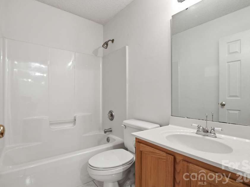 716 King Street, Waxhaw, NC 28173.  MLS# CAR4362486, YatesRealty ID 21206. 