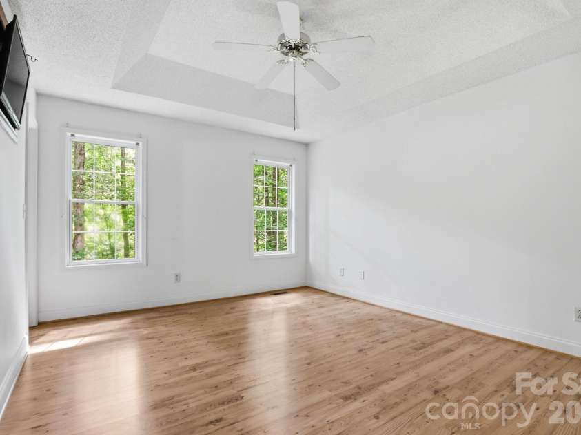 716 King Street, Waxhaw, NC 28173.  MLS# CAR4362486, YatesRealty ID 21206. 