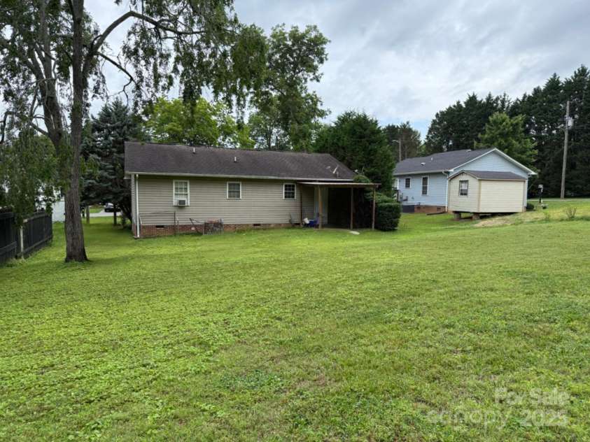 405 Jose Street, Shelby, NC 28150.  MLS# CAR4260554, YatesRealty ID 21207. Back Yard