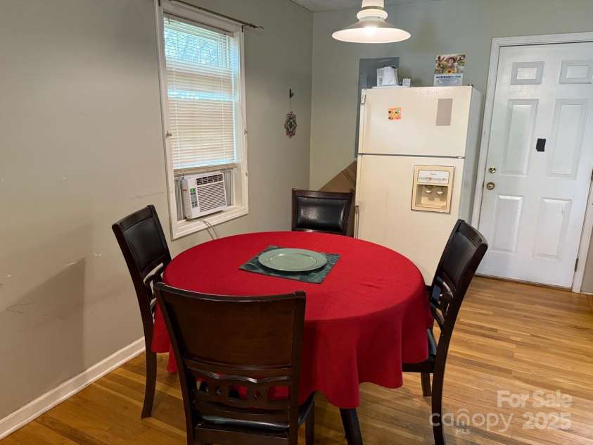405 Jose Street, Shelby, NC 28150.  MLS# CAR4260554, YatesRealty ID 21207. Dining