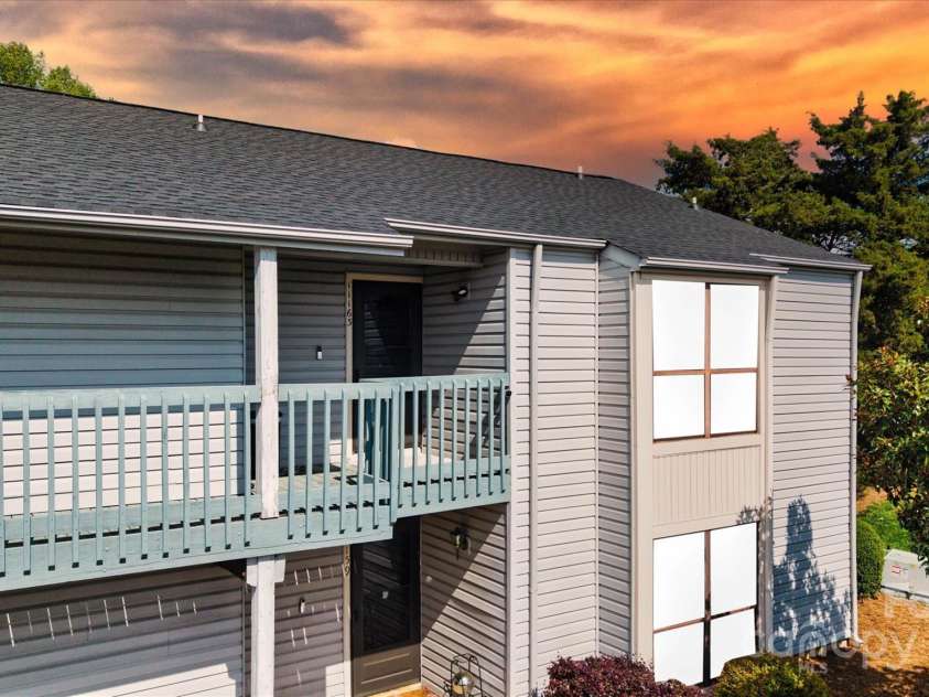 11163 Harrowfield Road, Charlotte, NC 28226.  MLS# CAR4245457, YatesRealty ID 21208. 