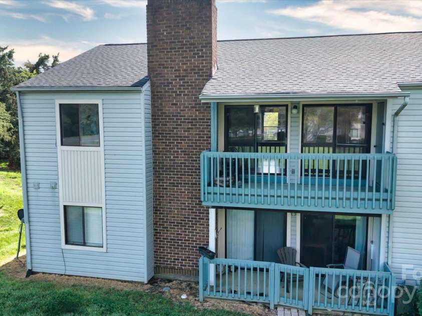 11163 Harrowfield Road, Charlotte, NC 28226.  MLS# CAR4245457, YatesRealty ID 21208. 