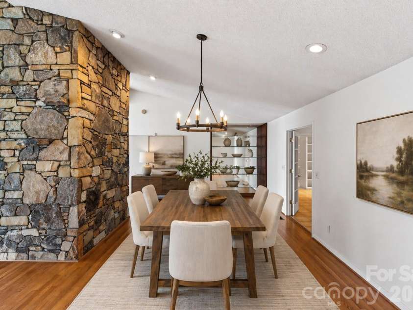 3 Tree Top Place, Black Mountain, NC 28711.  MLS# CAR4361235, YatesRealty ID 21208. Virtually staged