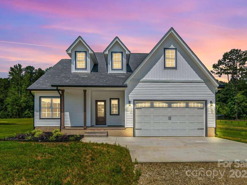 1010 ONeil Drive, Monroe, NC 28112.  MLS# CAR4271762, YatesRealty ID 21209. 