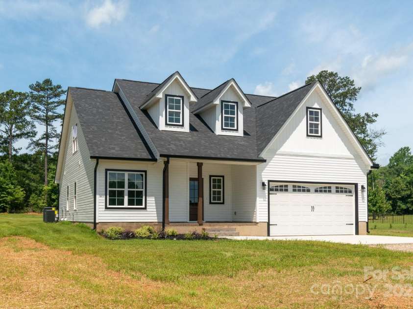 1010 ONeil Drive, Monroe, NC 28112.  MLS# CAR4271762, YatesRealty ID 21209. 