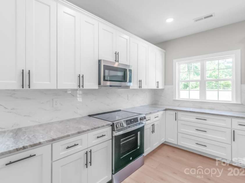 1010 ONeil Drive, Monroe, NC 28112.  MLS# CAR4271762, YatesRealty ID 21209. 
